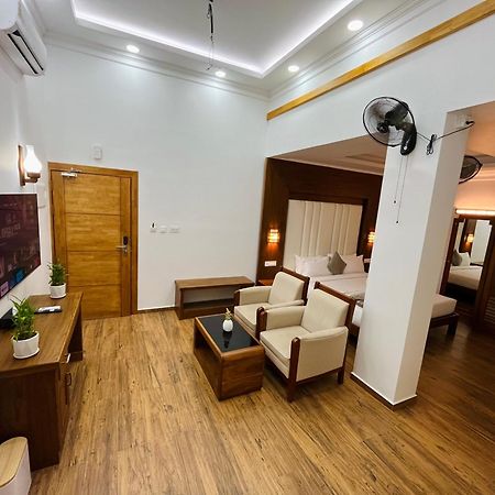 Hotel White House, Munnar Exterior photo