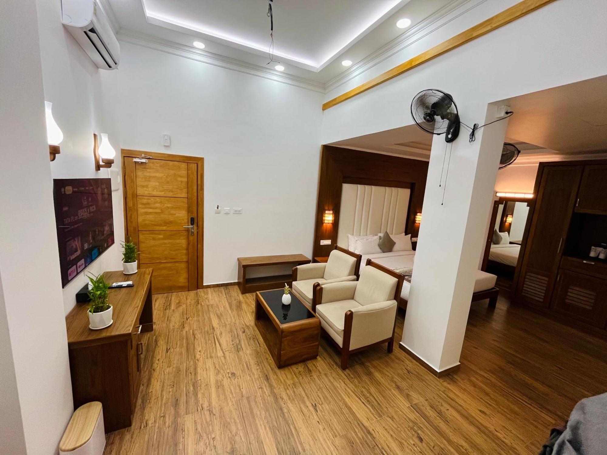 Hotel White House, Munnar Exterior photo